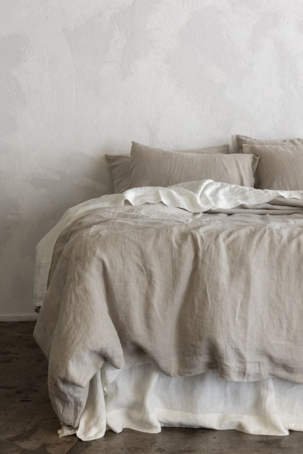 100% French flax linen duvet cover set on a bed
